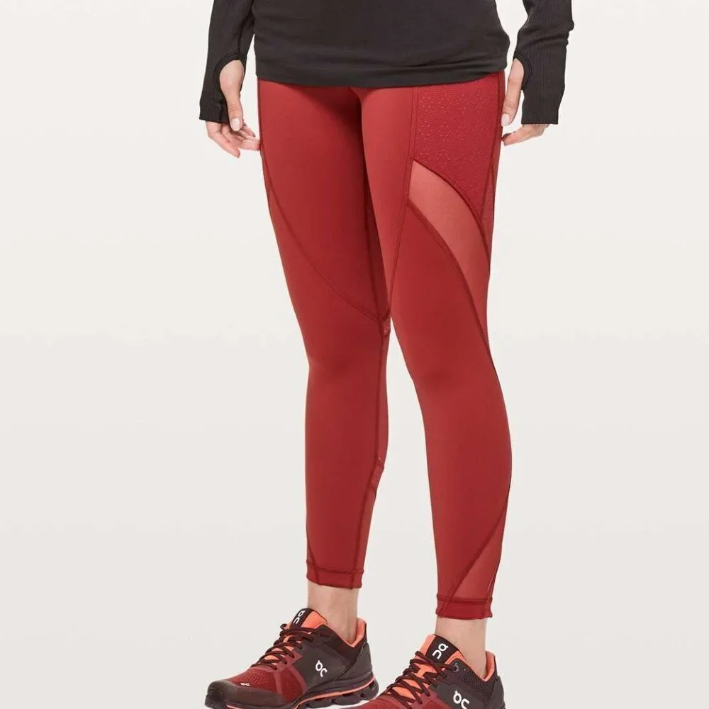 Lululemon Run‎ Smoothly Crop in Dark Sport Yoga Running Workout Red Women's 4